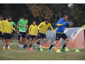 Lider Aliağaspor, Çayırovaspor’u konuk edecek