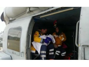 7 aylık bebek askeri helikopterle hastaneye nakledildi