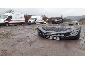 Balıkesir’de otomobil takla attı: 1 ölü, 3 yaralı