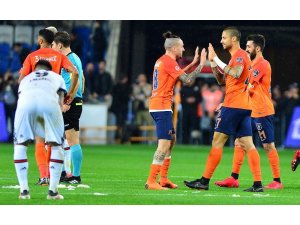 Medipol Başakşehir’in konuğu Sivasspor