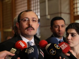 "Maduro'nun yerine başka birisi getirilmeye çalışılıyor"