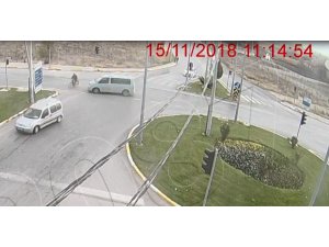 Kazalar MOBESE kameralarına an be an yansıdı