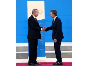 Cumhurbaşkanı Erdoğan, Arjantin Devlet Başkanı tarafından karşılandı