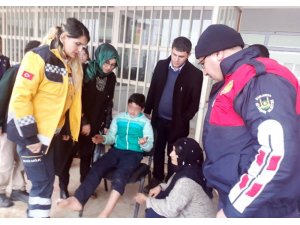 Korkuluğun sivri ucu öğrencinin ayağına saplandı