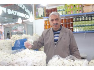 Van’ın meşhur otlu peyniri kışa hazır