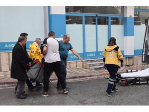 Yaşlı kadını bakıcısı kanlar içerisinde buldu