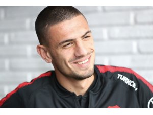 Merih Demiral: "Futbol adanmışlık ister"