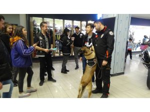 Alışveriş merkezinde Rona izdihamı