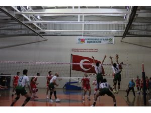 TVF Erkekler 1. Lig: Solhanspor: 3 - Akkuş Belediye: 1