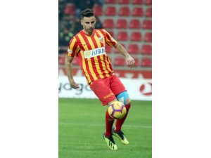 Deniz Türüç 630 dakika sonra formasına kavuştu