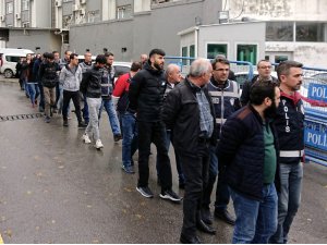 "Komiser Wolf çetesi"ni İzmir polisi çökertti