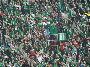 Bursaspor’un kaptanı Teksas tribünlerinde