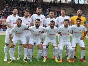 Akşehirspor liderliğe yükseldi