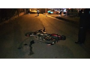 Alkollü motosiklet sürücüsü ölümden döndü