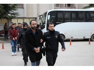 Amasya merkezli uyuşturucu operasyonunda 5 tutuklama, 14 şüpheli adliyede