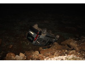 Otomobile çarpıp şarampole uçtu