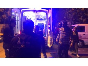 Motosiklet ile otomobil çarpıştı: 2 Yaralı
