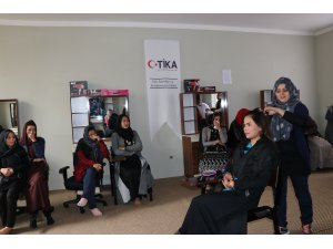 TİKA'dan Afgan kadınların mesleki eğitim kurslarına destek