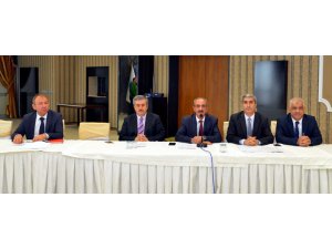 , "Kalite sürecinde yeni hedeflerimiz eğitimde kalite"