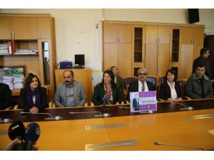 HDP milletvekilleri Öcalan için TBMM’de açlık grevine başladı