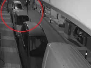 Manisa’da araçlara zarar veren 2 zanlı kameralara yakalandı
