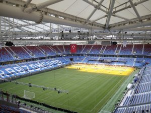 Taraftarlar çıkarma hazırlığında