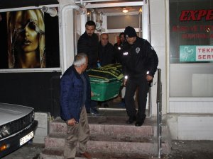 Üniversite öğrencisi evinde ölü bulundu
