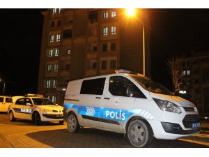 Karaman’da 7 katlı binanın 5’nci katından düşen şahıs yaralandı