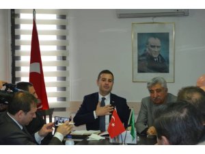 CHP’li Akın çiftçilerin sorunlarını dinledi