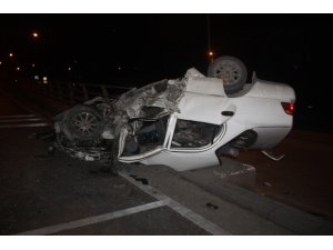 Hurdaya dönen otomobilin sürücüsü kazadan yaralı kurtuldu