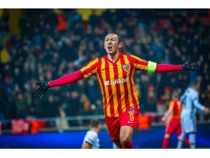 Kayserispor’da Umut Bulut kadro dışı