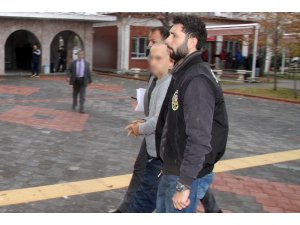 Şehitler Parkı’ndan 9 büst çalan 3 şüpheliden 2’si yakalandı