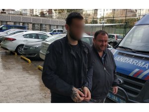 Marketten içki çalmaktan gözaltına alındı