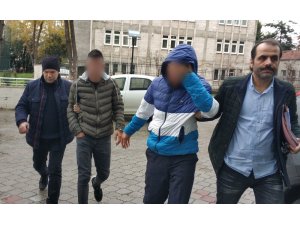 Kamyonun akülerini çalıp hurdaya sattılar