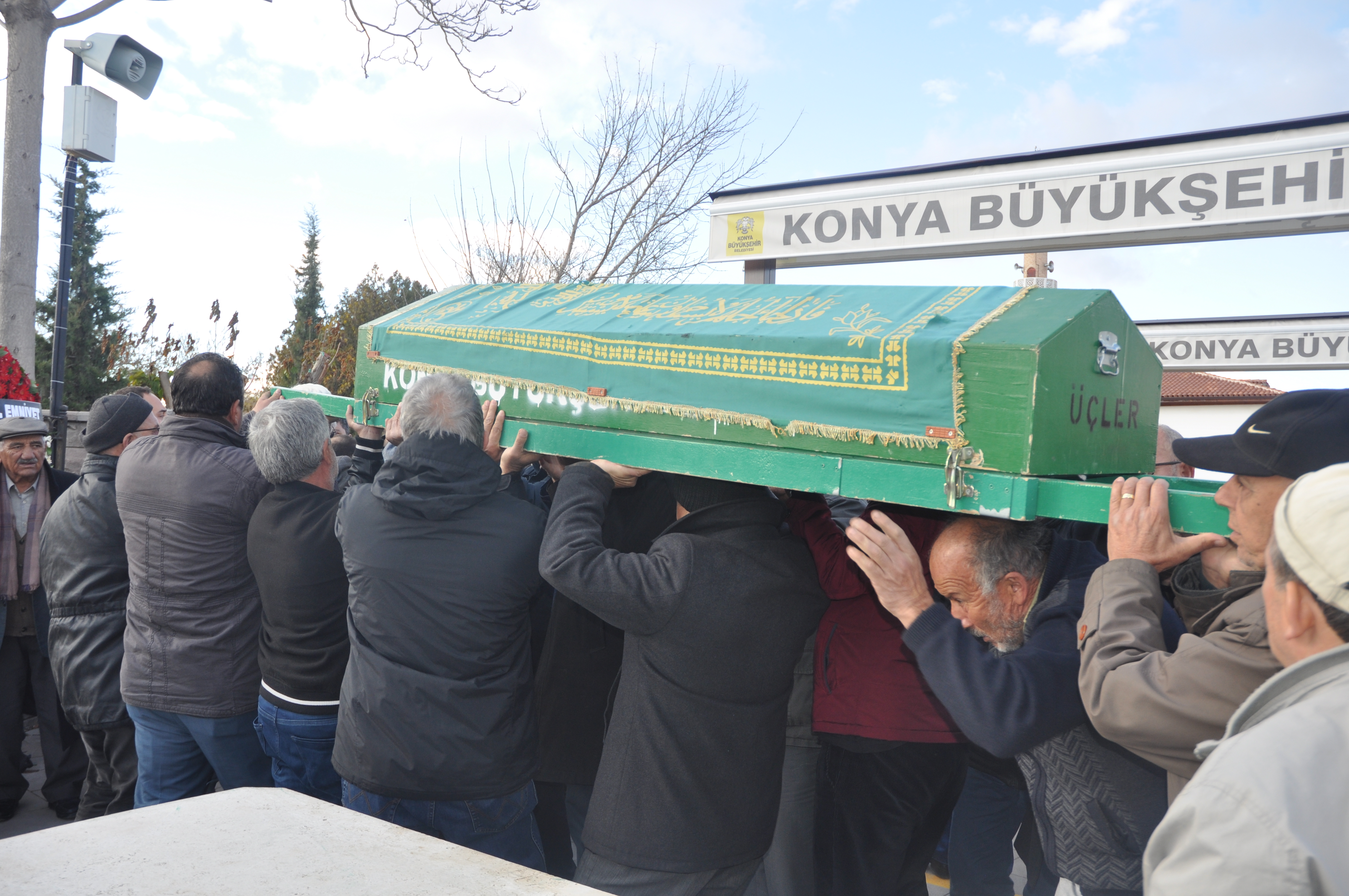 Hamdi Altınay vefat etti