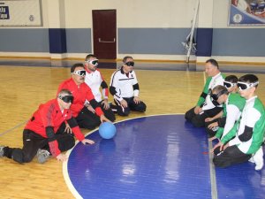 Farkındalık için goalball oynadılar