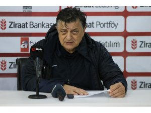 Yılmaz Vural: “İnşallah Alla bize de kupada yürümeyi gösterir”