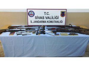 Evden cephane çıktı
