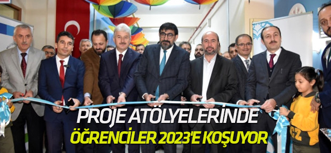 Proje Atölyelerinde Öğrenciler 2023'e Koşuyor