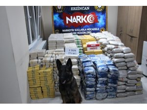 Erzincan Emniyet Müdüründen, ele geçirilen 1 ton 271 kilogram eroin maddesine ilişkin açıklama