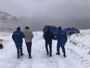 Yahyalı’da tipide mahsur kalan iki kişi kurtarıldı