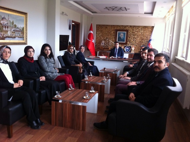 Başarılı öğretmenler ödüllendirildi