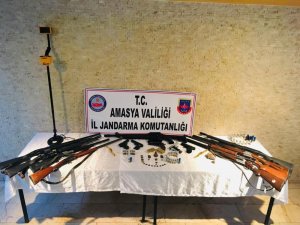 Amasya ile Çorum’da silah kaçakçılığı operasyonu: 13 gözaltı