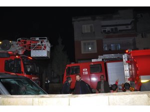 Odunlukta çıkan yangın korkuttu