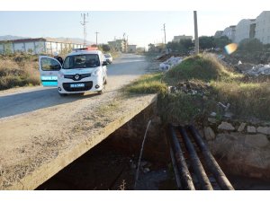 Köprüden uçup boru hattını kırdı, hastanede düştüm dedi