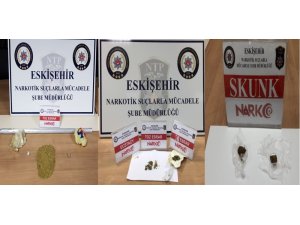 Sokak satıcılarına polis baskını: 5 gözaltı