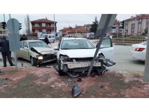 Konya’da trafik kazası: 3 yaralı