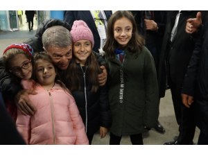 Ağaoğlu: "Burada büyük bir özveri ve takım ruhu var"