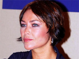 Hülya Avşar’a 'Kürt açılımı' davası