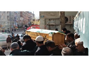 Otomobilin çarptığı yaşlı adam öldü